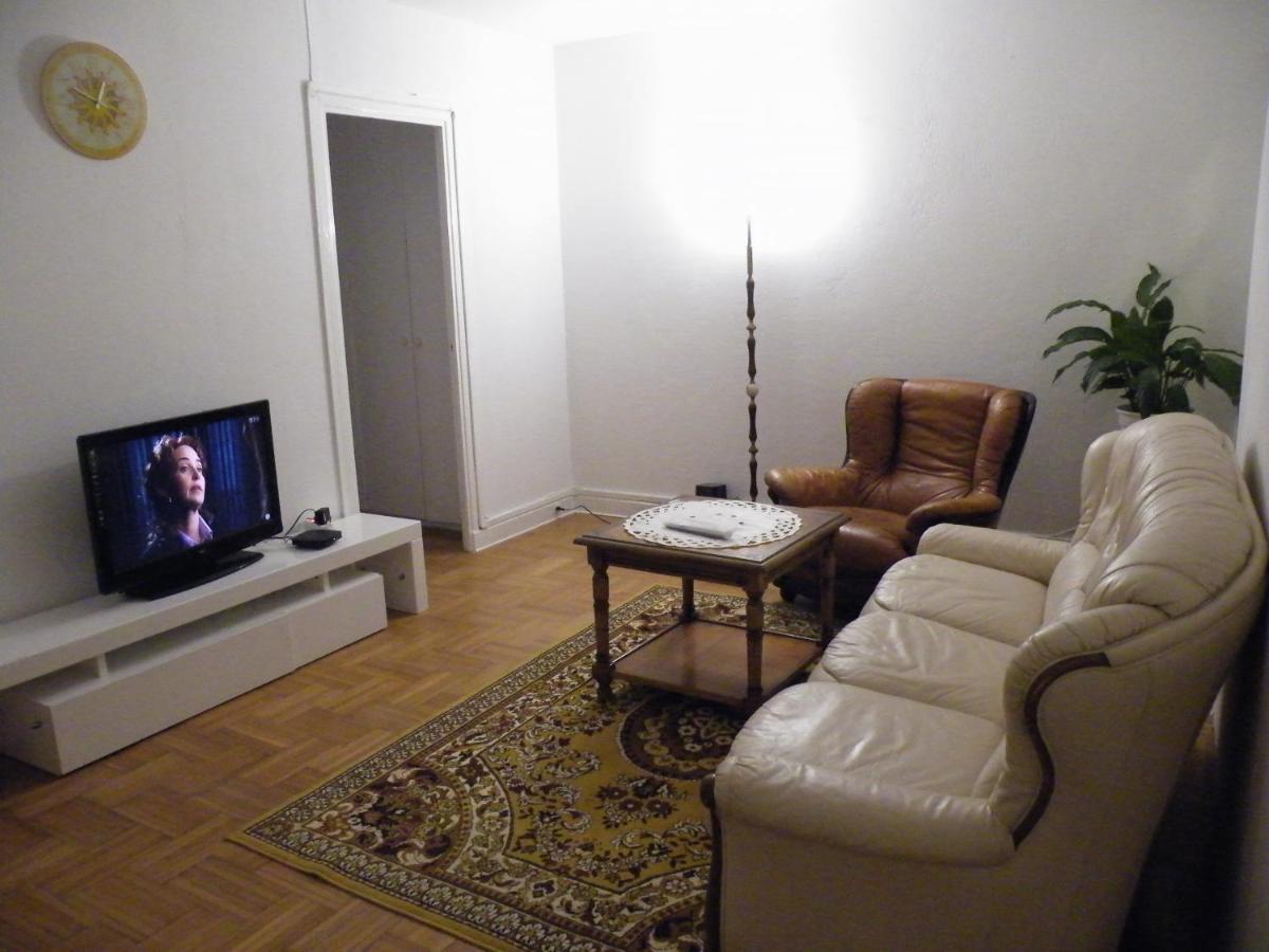Appartement F3 -Plaisir Moins Cher - Jusqu'A 8Personnes 塞纳河畔勒梅 外观 照片